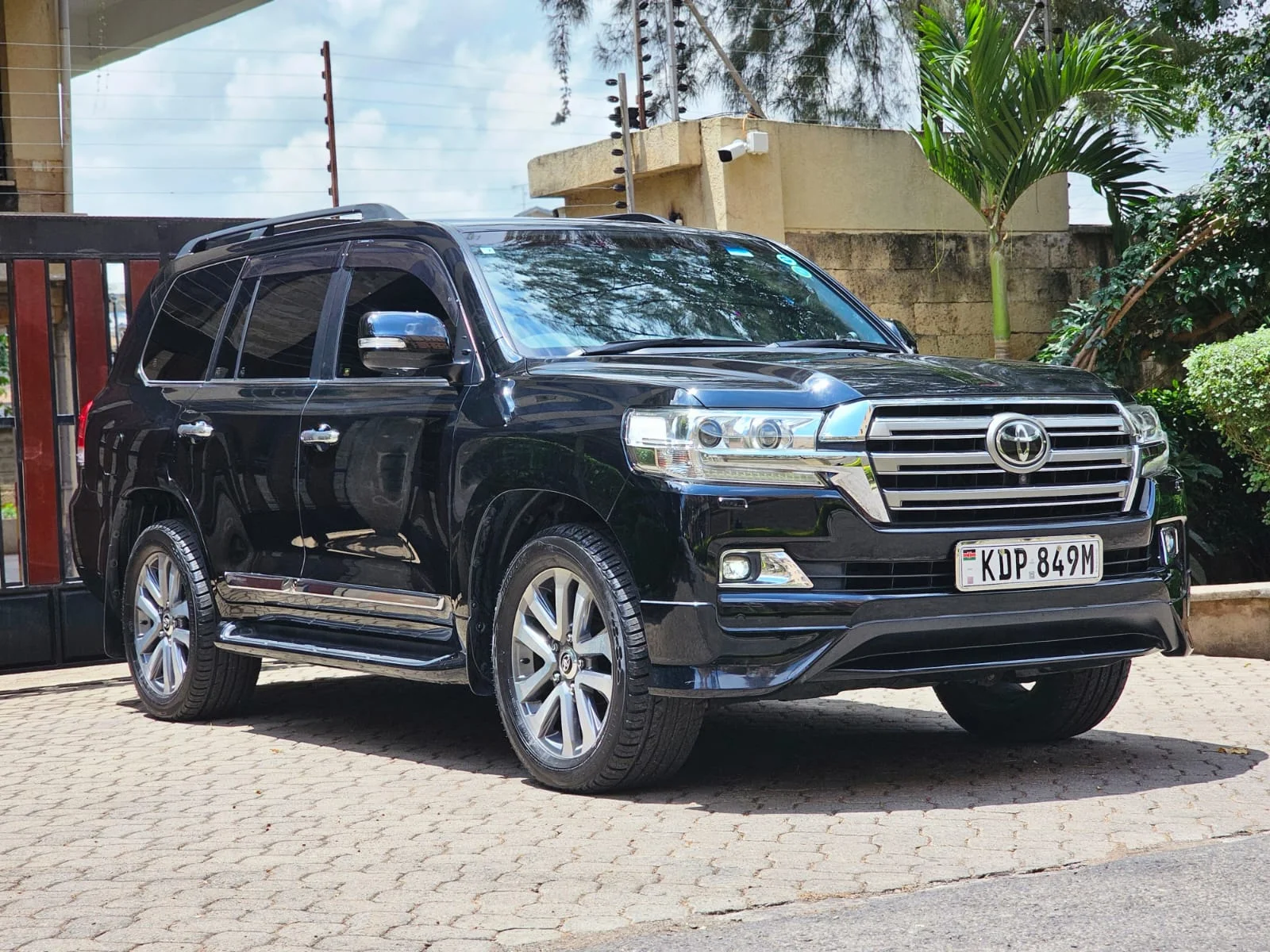 Toyota Landcruiser V8