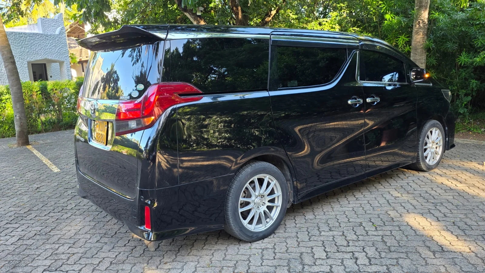 Side view of the Toyota Alphard