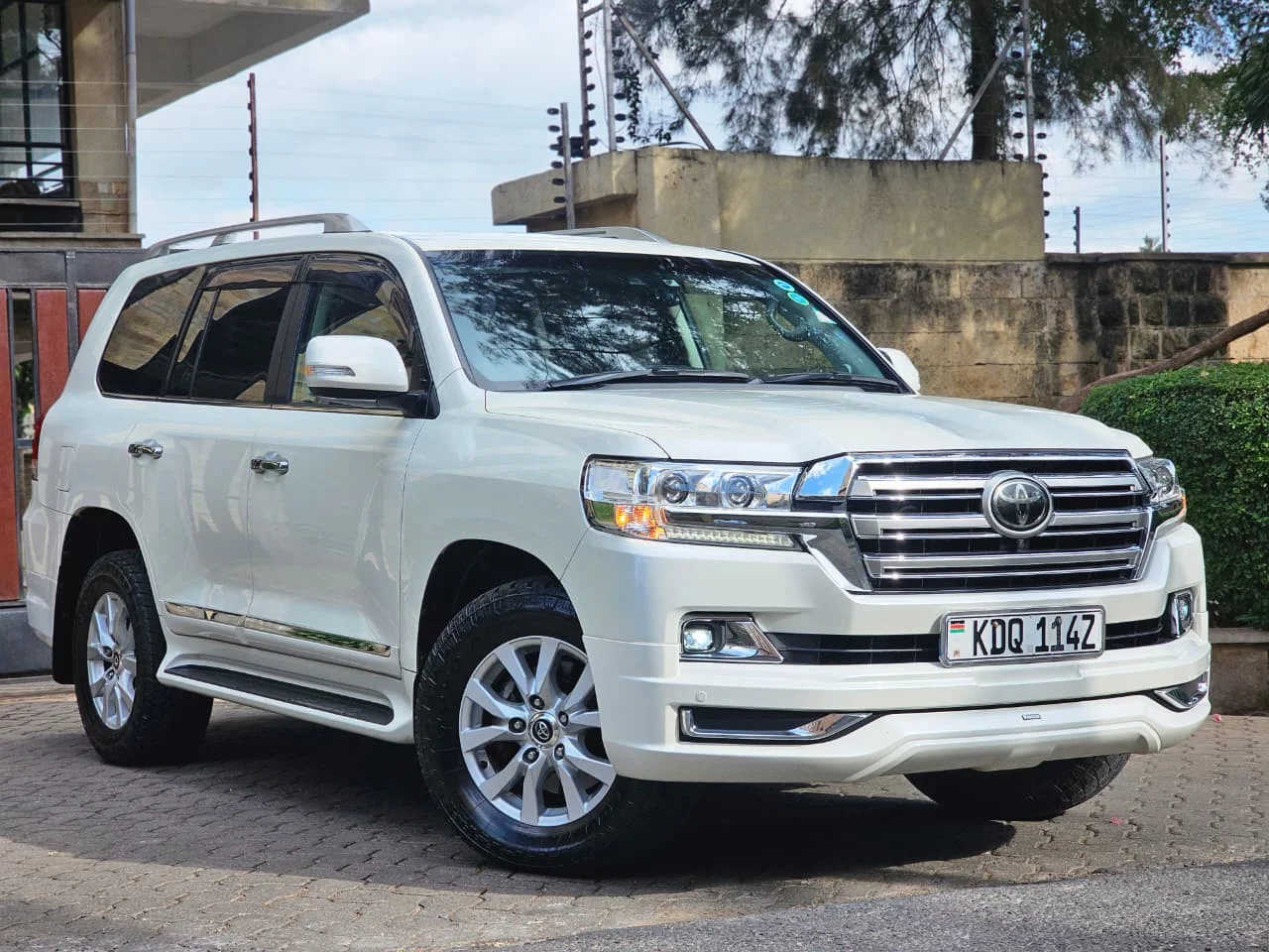 Toyota Landcruiser V8